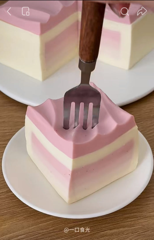 No bake strawberry gradient cheesecake